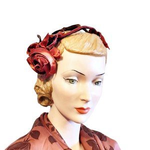 1950s Vintage Brown Velvet Cocktail Dinner Hat With a Large Satin Side Rose